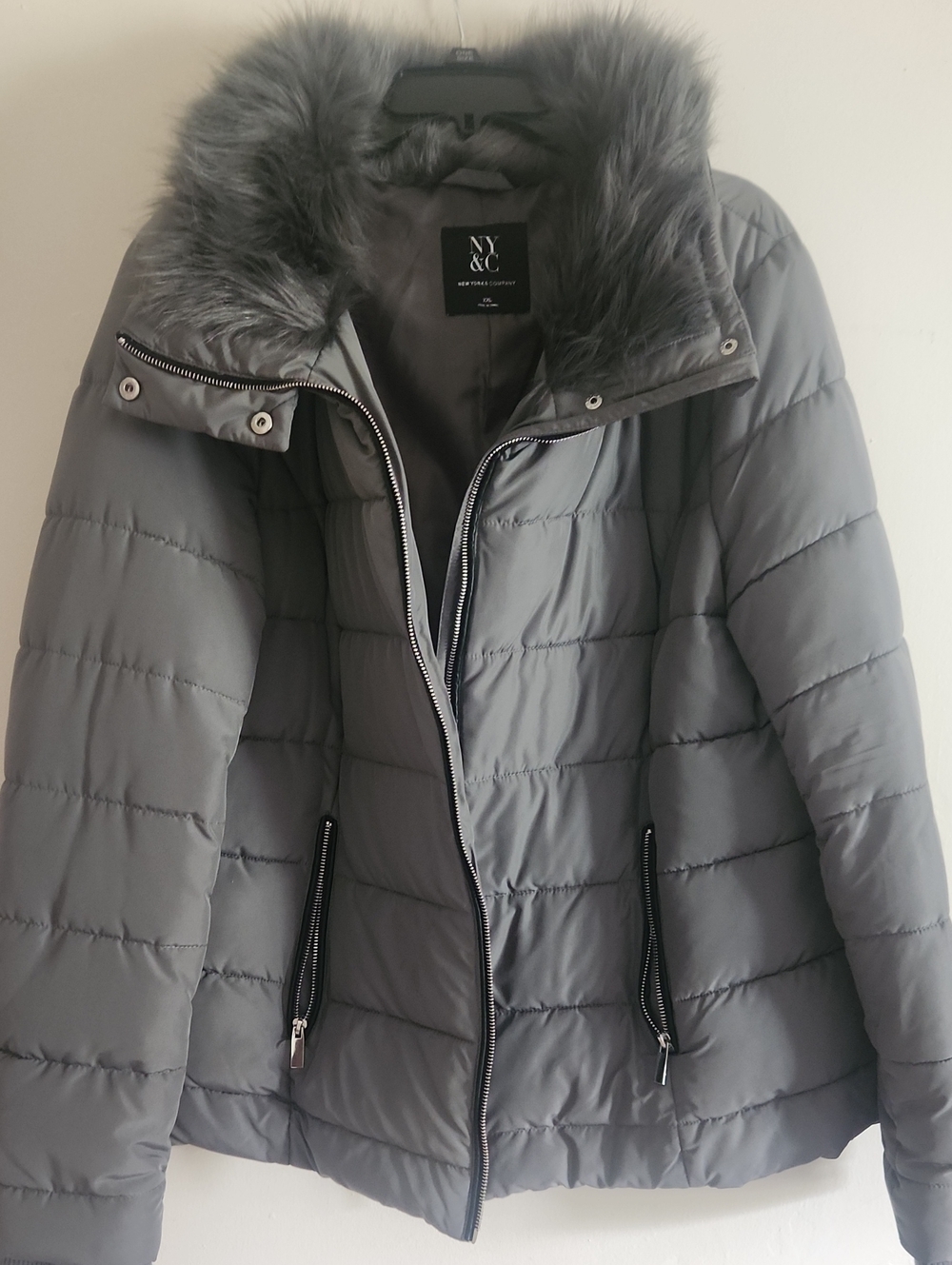 New York & Company Gray Faux-Fur Trim Puffer Coat